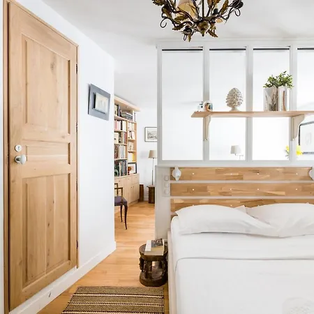 Veeve - A La Mode Retreat By The Seine