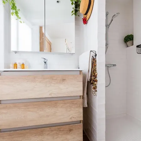Veeve - A La Mode Retreat By The Seine Appartement Parijs